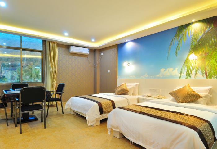 豪华山景麻将房