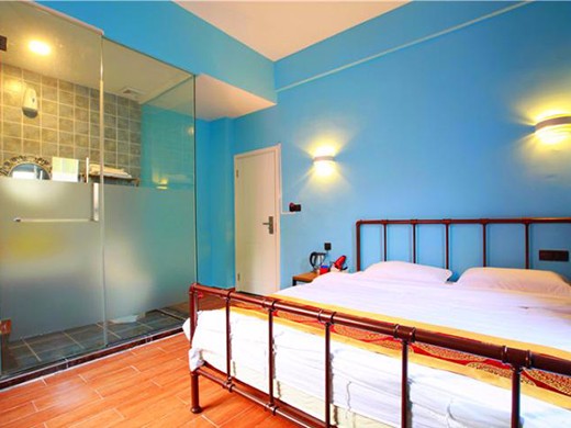 204（一米八大床房）