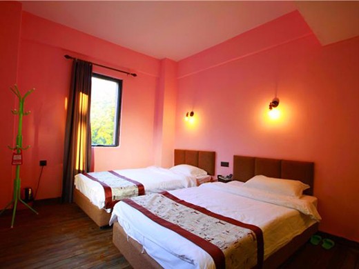 301（一米二双床房）