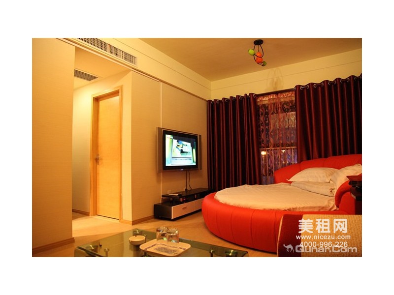 天津糖果主题酒店浪漫主题房