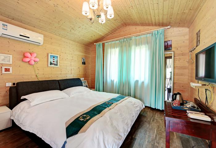 蔷薇-温馨大床房（独栋木屋）