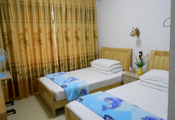 双标间两张床808