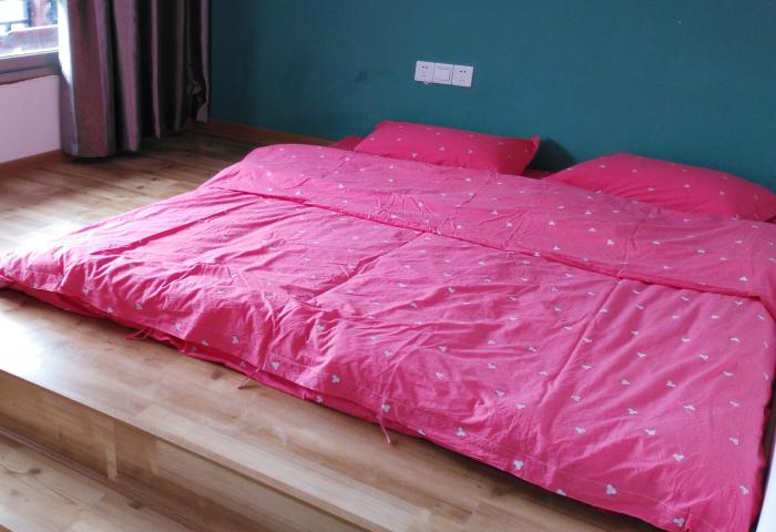 日式榻榻米阳台大床房