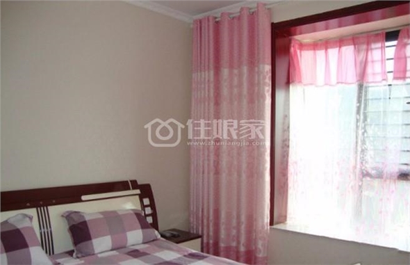 绿地国际花都短租、日租房,高铁火车站