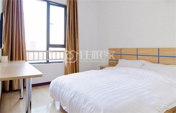 *街道口未来城日租短租房