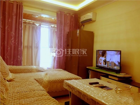 高层豪华装修落地窗风景家庭公寓