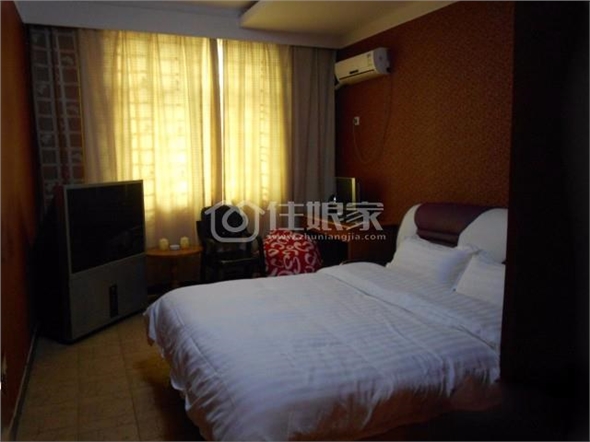 新如家宾馆,情侣大床房